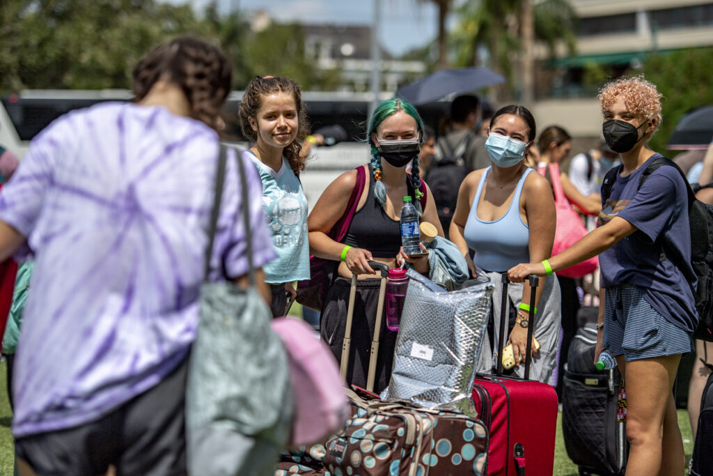 Tulane students board buses to Houston, TX